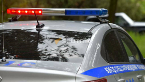 Мужчина погиб под колесами грузовика