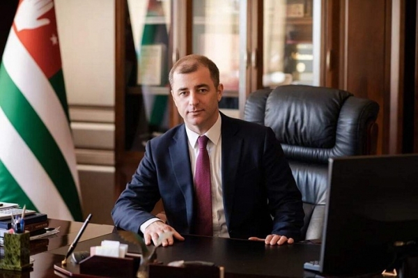 Предвыборный штаб Адгура Ардзинба продолжает работу