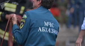 Автомобиль сгорел в результате ДТП в Гагрском районе