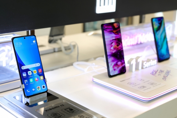 В России резко подешевели смартфоны