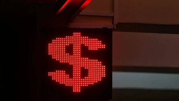 Эксперт допустил рост курса доллара до 120 рублей